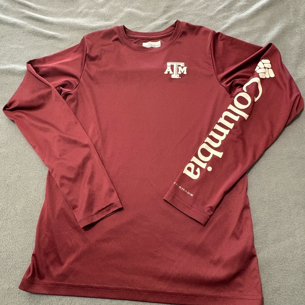 Columbia Burgundy Long Sleeve Top